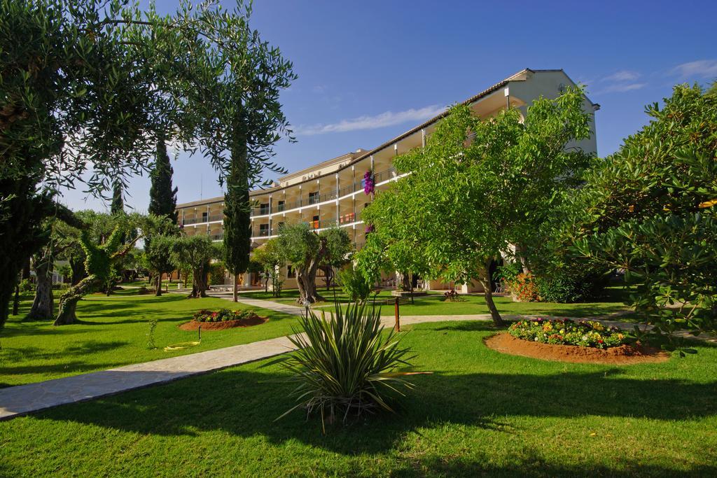 Delfinia Hotel Moraitika Exterior foto