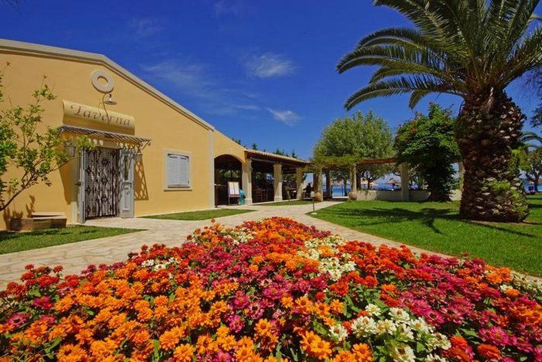Delfinia Hotel Moraitika Exterior foto