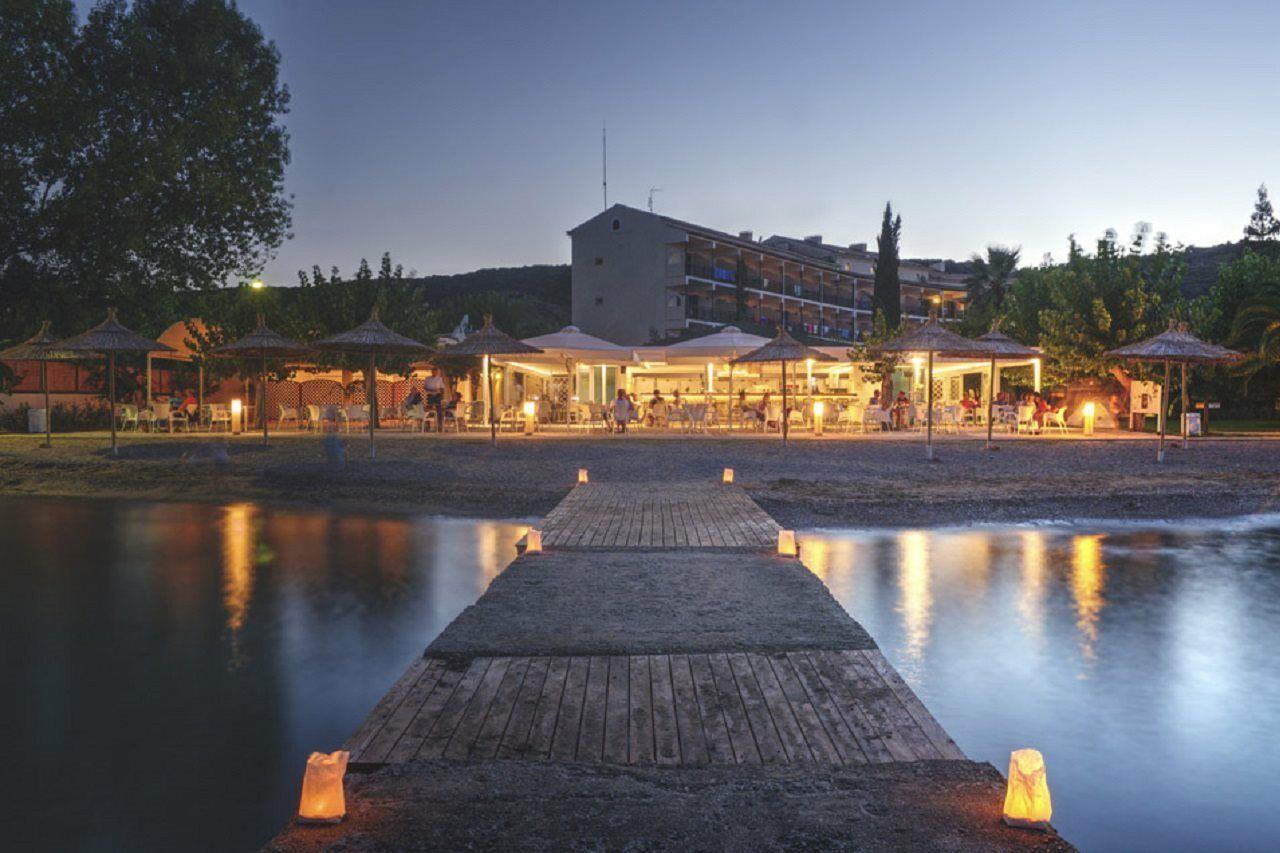 Delfinia Hotel Moraitika Exterior foto